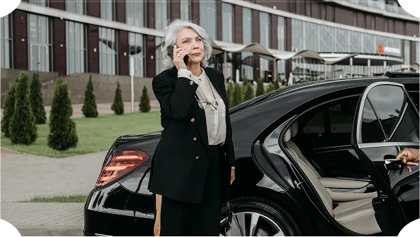 Mercedes and Range Rover chauffeur service for VIP airport transfers London